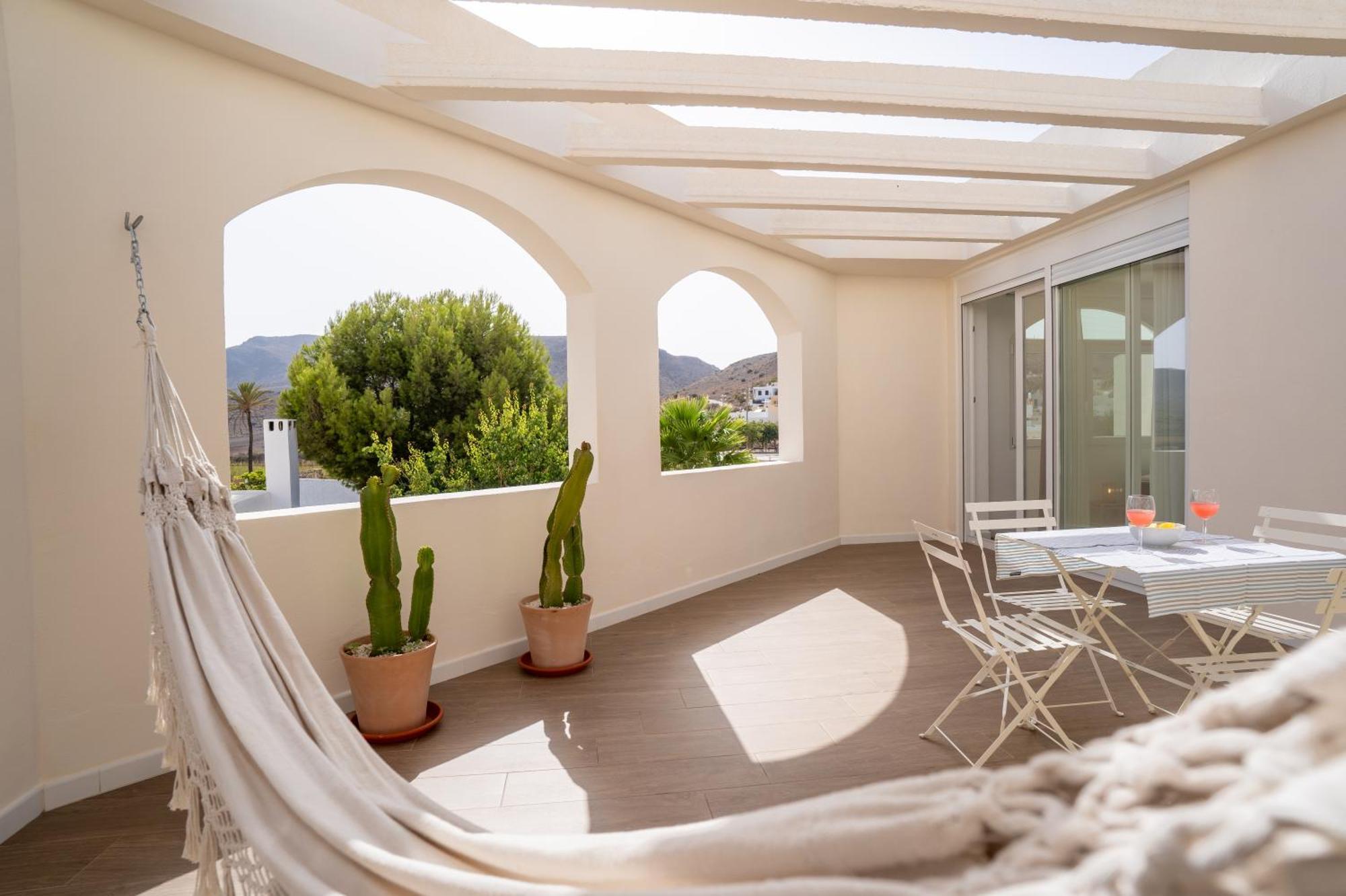 Trendyhomes Cinco Arcos *